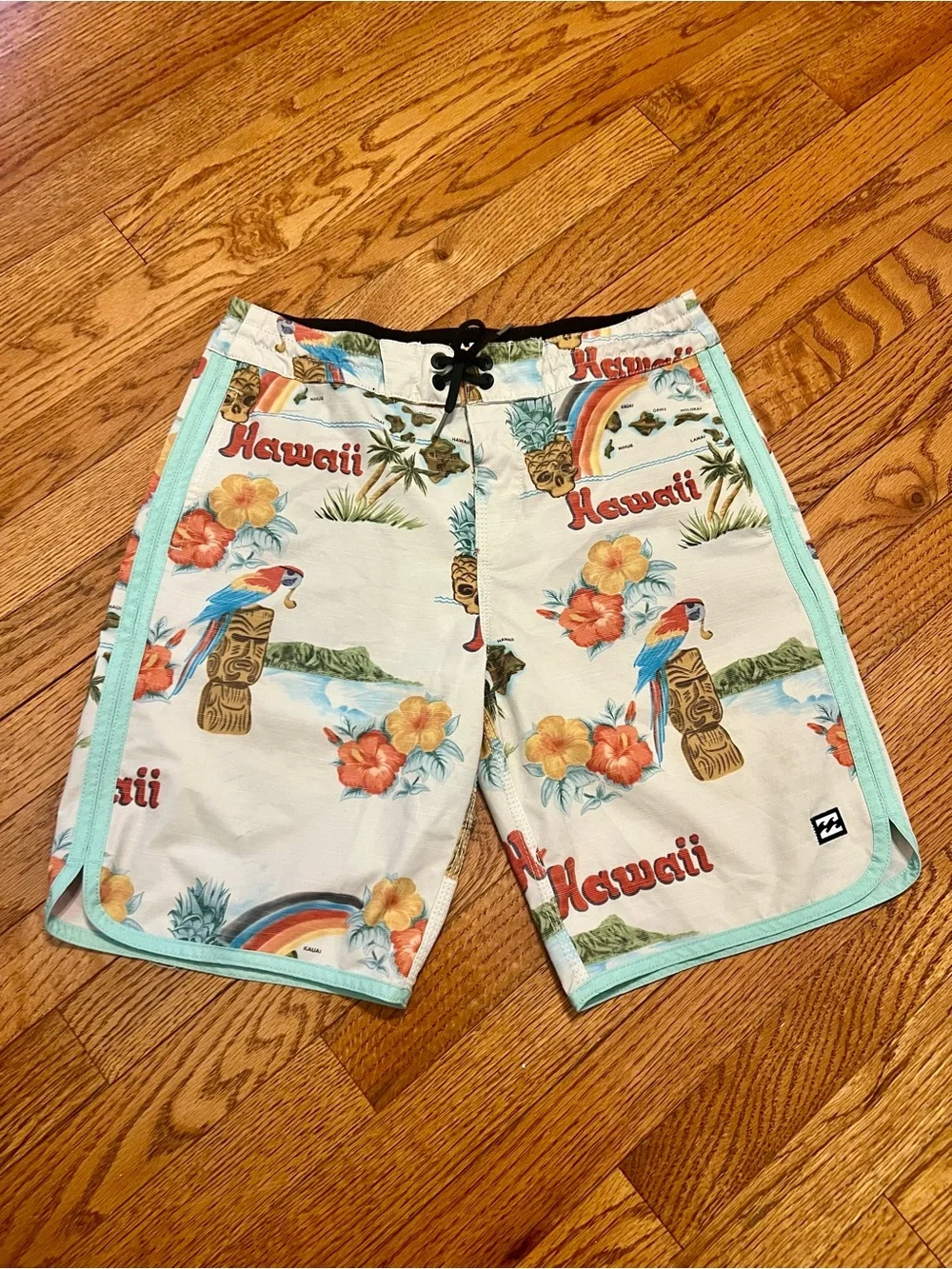 Billabong Recycler 73 Lo Tide Hawaii Tiki Print Board Shorts Size 28 - Picture 2 of 9